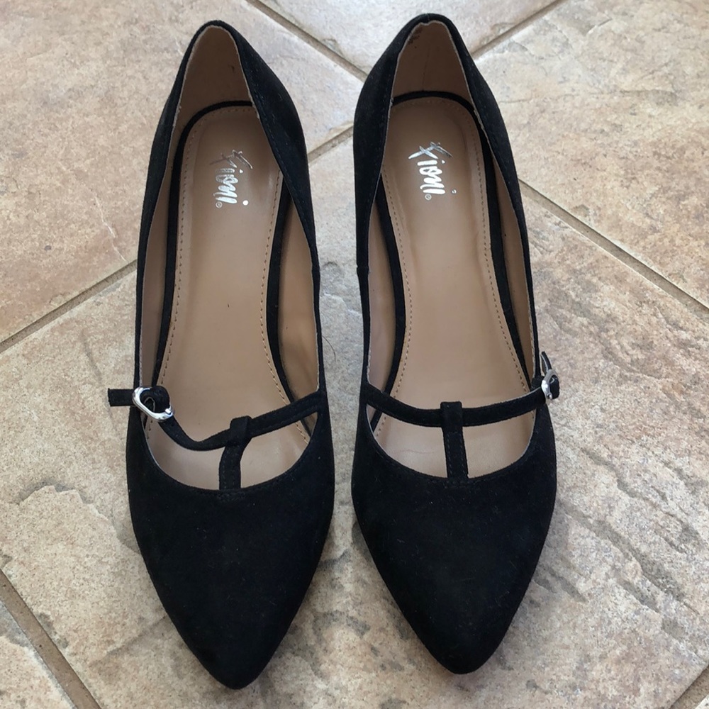 Fioni black high heel shoes